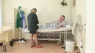 بنات جميلات سكري