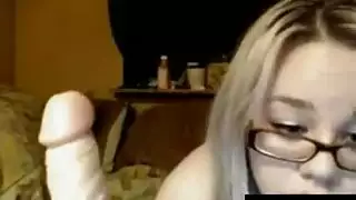 مومسات محجبات مثيرة تخلعن ملابسهن وتمارسن الجنس