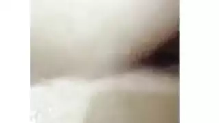 لابسه جنزتناك خلفي